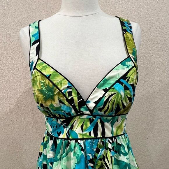 City Triangles Tropical Floral Empire Waist Mini Dress NWT Sz 9 - Picture 3 of 10
